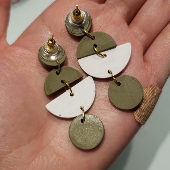 Navy and White Striped Green Earrings - Picture 4 of 7